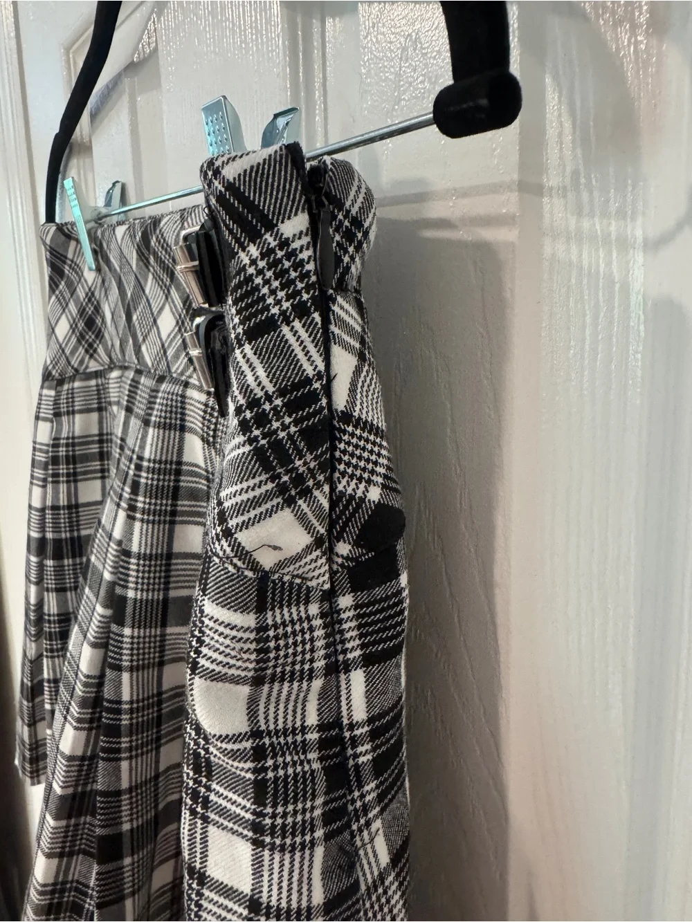 2 Skirt Bundle – H&M Red Tartan + Zara Black & White Plaid Size 14 / 13–14